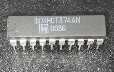 74HCT374 – DIP