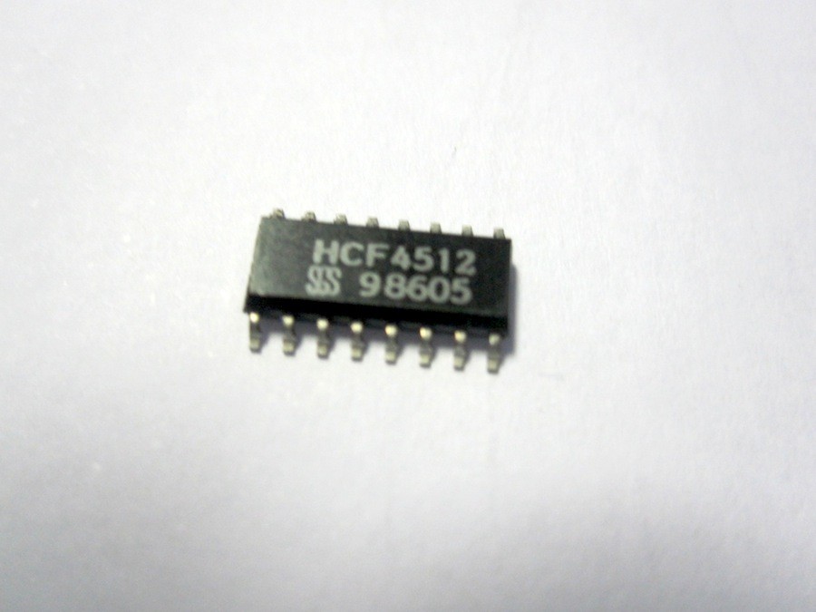 CD4512BM – SMD
